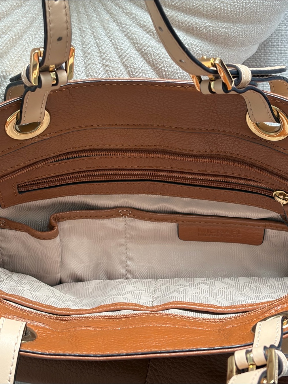 Michael Kors Cognac Leather bag with Beige Straps - Picture 3 of 4